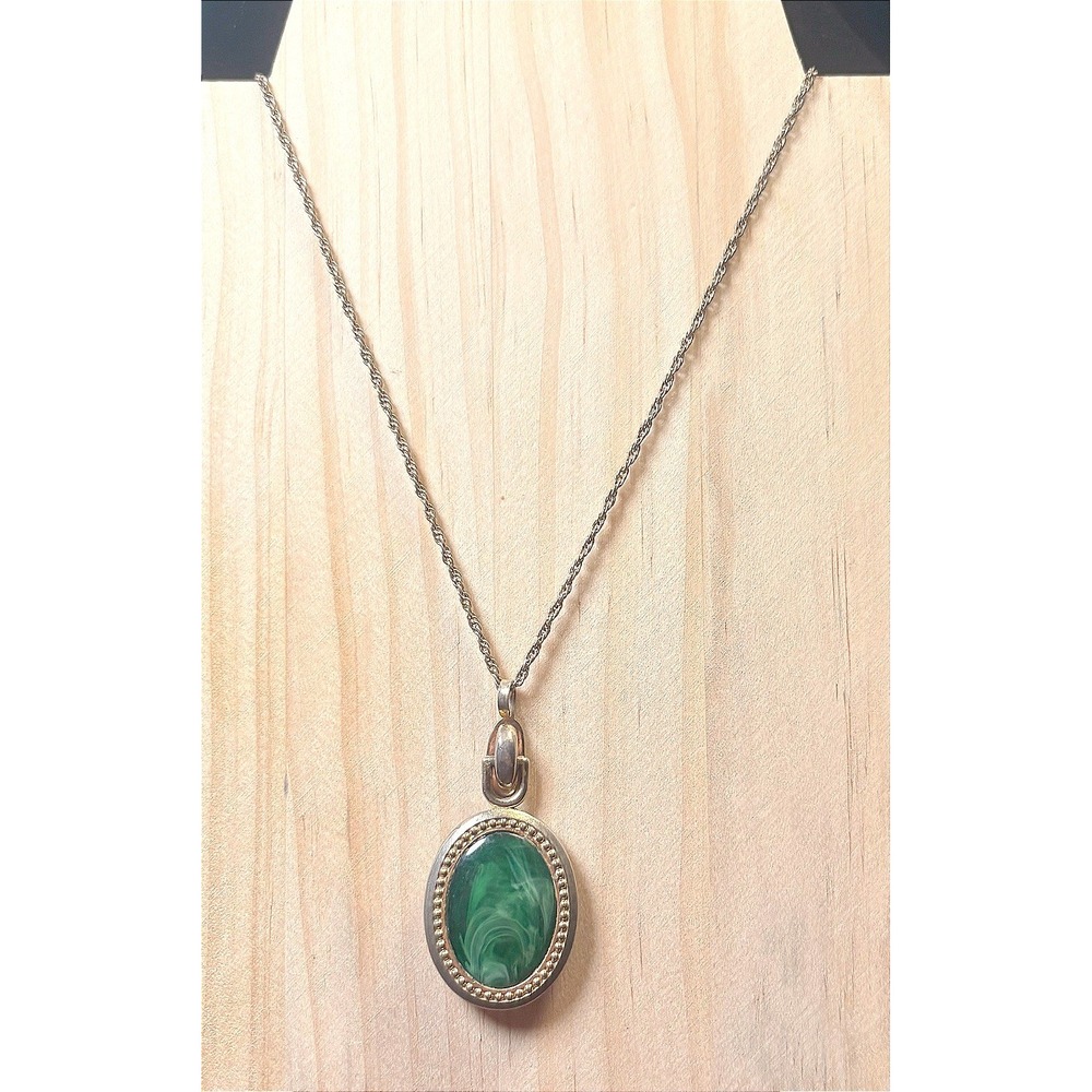 Avon Pendant Necklace Women's Green Marbel Faux Malachite Engraved Vintage